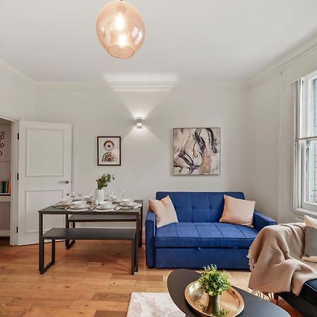 Delightful Flat In London - Sleeps 6 Apartment ภายนอก รูปภาพ